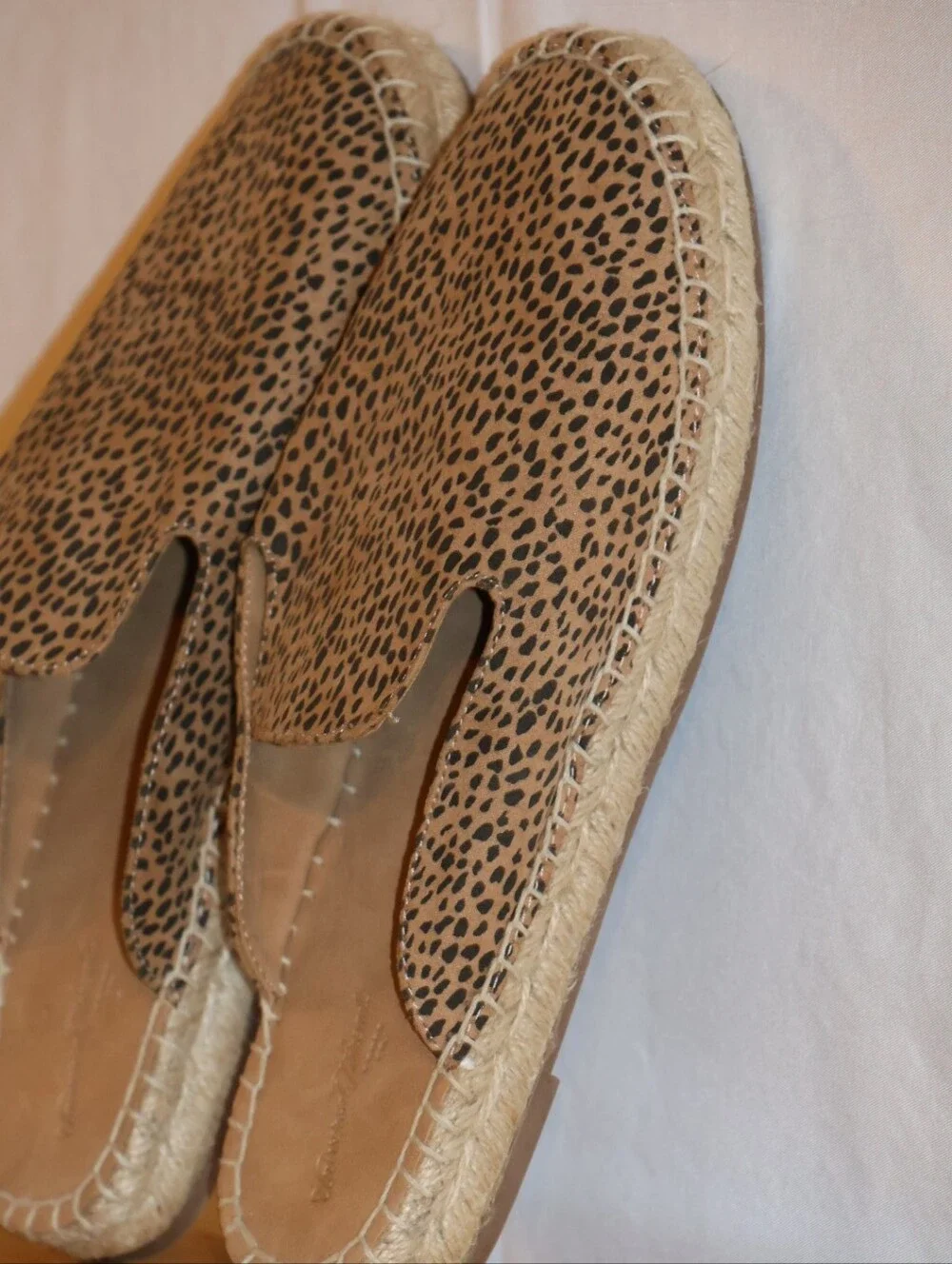 Universal Thread Clara Leopard Print Espadrille Mules.